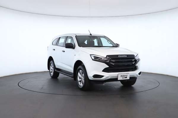 2023 Isuzu MU-X LS-M - Image 5