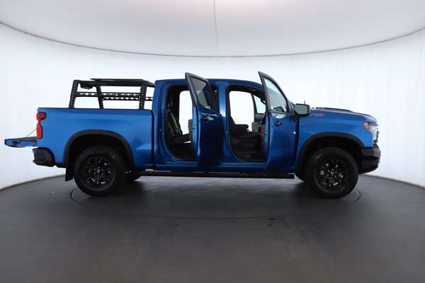 2024 Chevrolet Silverado 1500 ZR2 W/Tech Pack T1 4X4 - Image 2