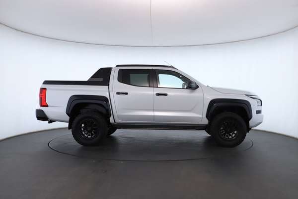 2025 Mitsubishi Triton GSR Special Edition MV 4X4 - Image 3