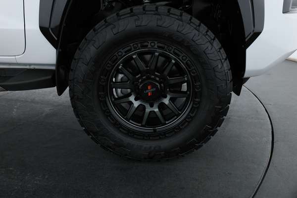 2025 Mitsubishi Triton GSR Special Edition MV 4X4 - Image 4