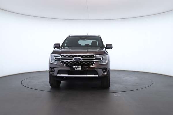2023 Ford Everest Platinum 3.0L - Image 6