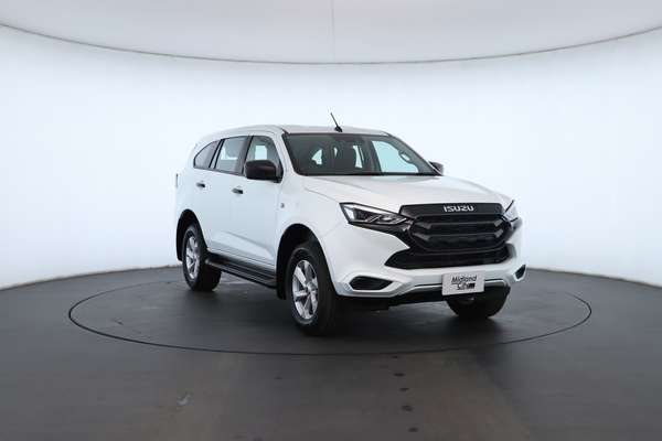 2023 Isuzu MU-X LS-M - Image 4