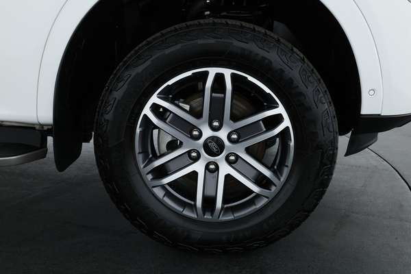 2024 Ford Everest Platinum 3.0L - Image 4