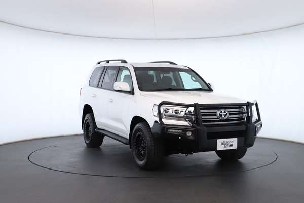 2019 Toyota Landcruiser GXL VDJ200R - Image 5