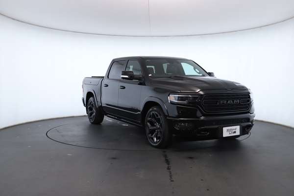 2023 RAM 1500 Limited RamBox DT 4X4 SWB - Image 4