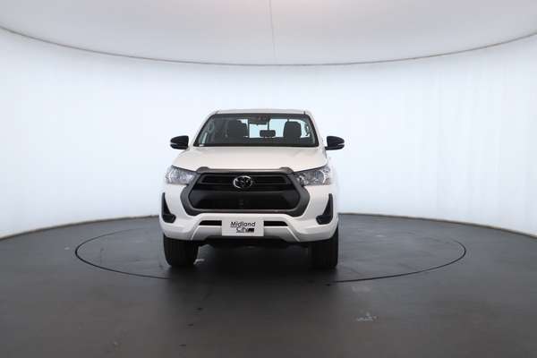 2023 Toyota Hilux SR GUN126R 4X4 - Image 6