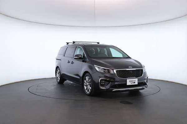 2018 Kia Carnival Platinum YP - Image 4