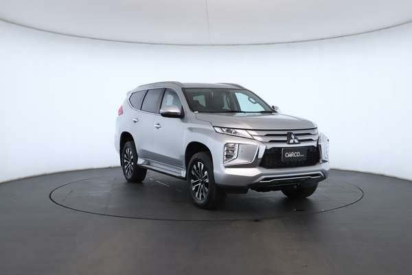2022 Mitsubishi Pajero Sport Exceed QF - Image 5