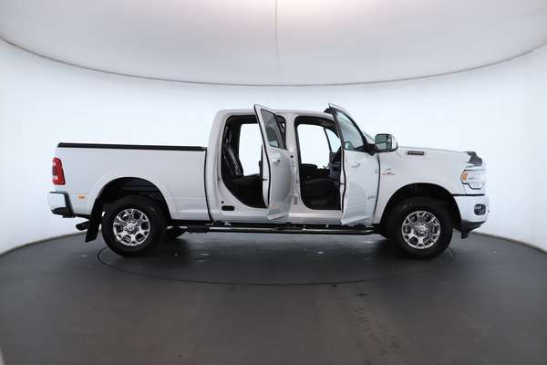 2023 RAM 2500 Laramie DJ 4X4 - Image 3
