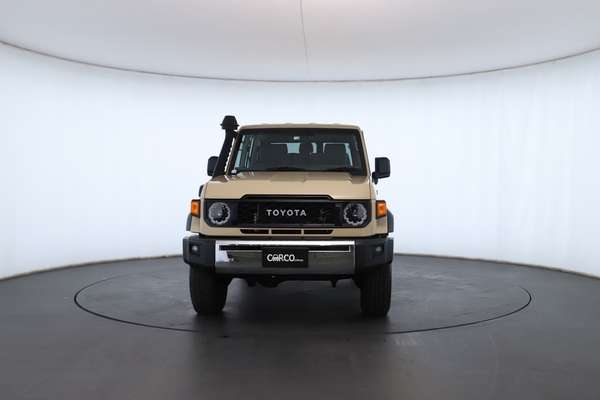 2024 Toyota Landcruiser GXL GDJL76R - Image 6