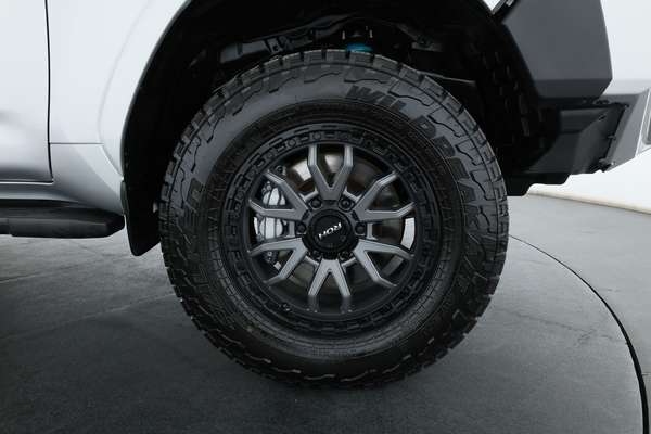 2021 Toyota Landcruiser Sahara FJA300R - Image 5