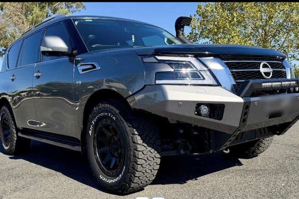 2025 Nissan Patrol Ti-L Y62 - Image 3