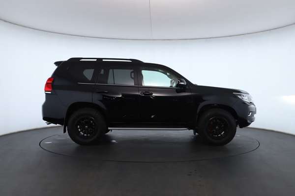 2023 Toyota Landcruiser Prado Kakadu GDJ150R - Image 4