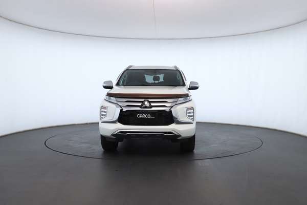 2023 Mitsubishi Pajero Sport Exceed QF - Image 6