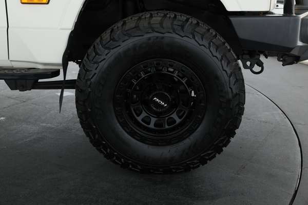 2023 Toyota Landcruiser Workmate Troopcarrier VDJ78R - Image 5