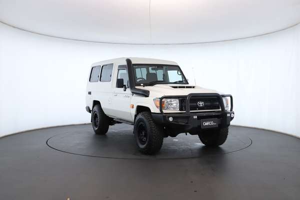 2023 Toyota Landcruiser Workmate Troopcarrier VDJ78R - Image 6