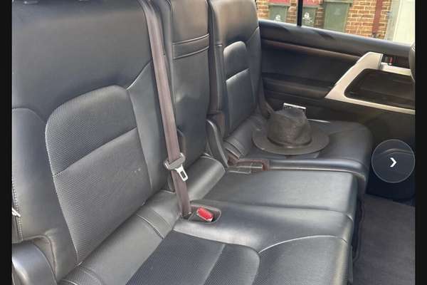 2019 Toyota Landcruiser VX VDJ200R - Image 6