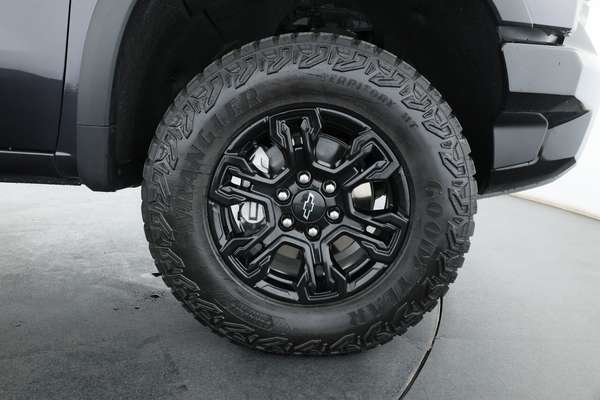 2024 Chevrolet Silverado 1500 ZR2 W/Tech Pack T1 4X4 - Image 4