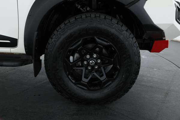 2021 Nissan Navara PRO-4X Warrior D23 4X4 - Image 4