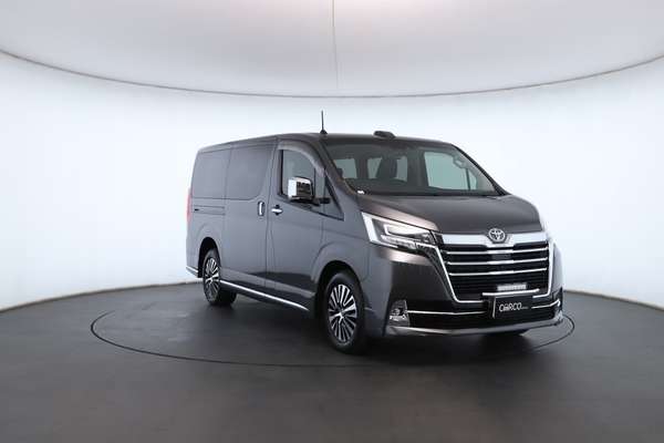 2022 Toyota Granvia VX GDH303R - Image 5