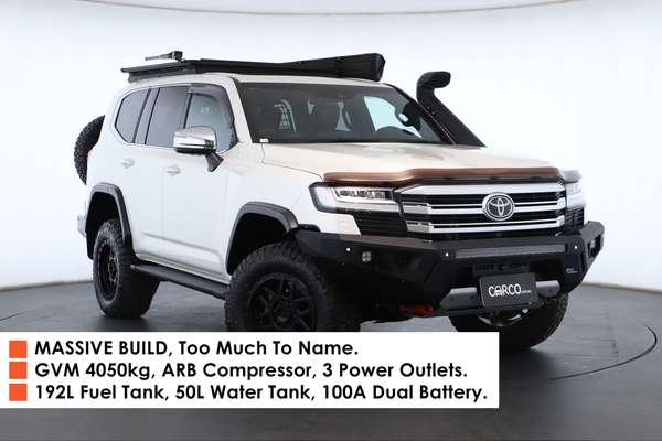 2022 Toyota Landcruiser Sahara FJA300R - Image 1