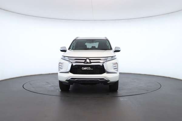 2022 Mitsubishi Pajero Sport Exceed QF - Image 5