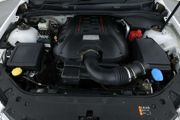 2015 Holden Special Vehicles Clubsport R8 GEN-F - Image 3