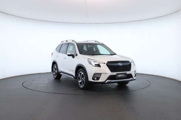 2022 Subaru Forester 2.5i-S S5 - Image 5