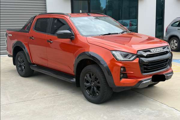 2023 Isuzu D-MAX X-TERRAIN 4X4 - Image 5