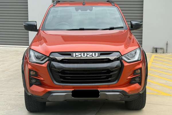2023 Isuzu D-MAX X-TERRAIN 4X4 - Image 3