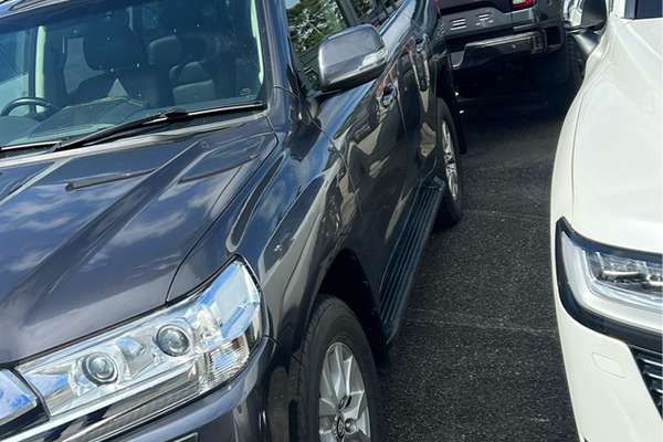 2019 Toyota Landcruiser VX VDJ200R - Image 4