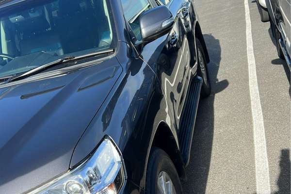2019 Toyota Landcruiser VX VDJ200R - Image 6