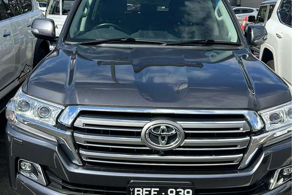 2019 Toyota Landcruiser VX VDJ200R - Image 2