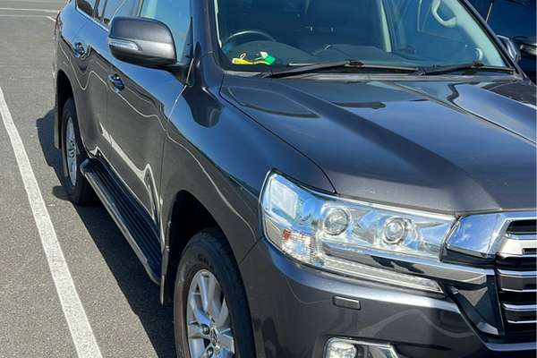 2019 Toyota Landcruiser VX VDJ200R - Image 3