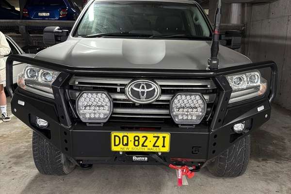 2018 Toyota Landcruiser VX VDJ200R - Image 3