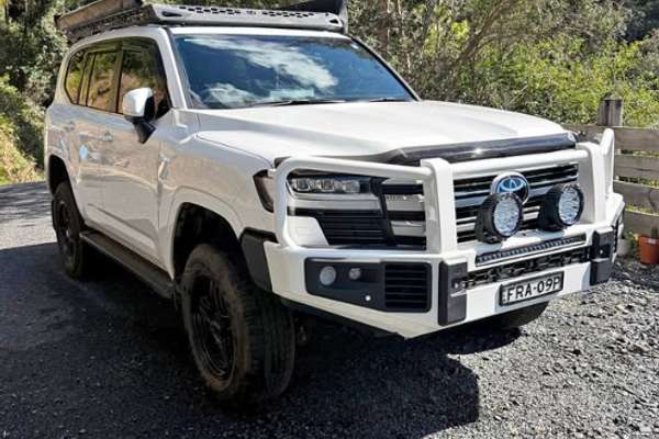 2025 Toyota Landcruiser VX FJA300R - Image 1