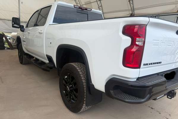 2025 Chevrolet Silverado HD LTZ Premium W/Tech Pack T1 4X4 - Image 4