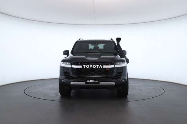 2022 Toyota Landcruiser GR Sport FJA300R - Image 6