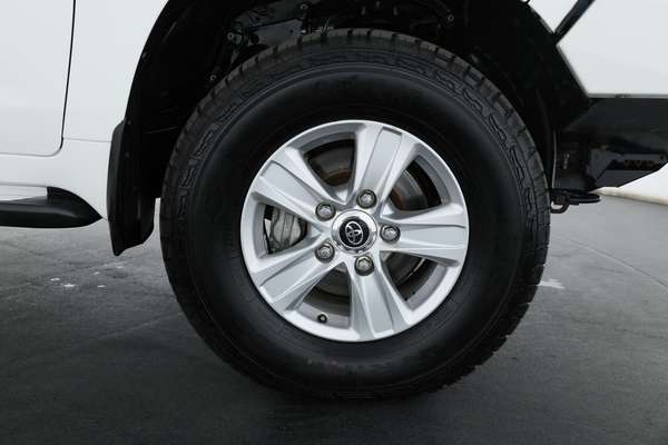 2020 Toyota Landcruiser GXL VDJ200R - Image 4