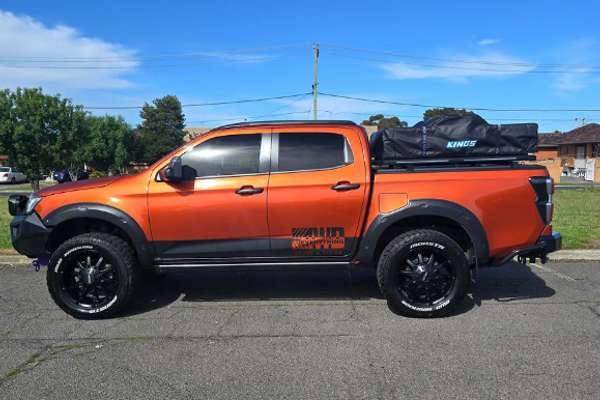2020 Isuzu D-MAX X-TERRAIN 4X4 - Image 2