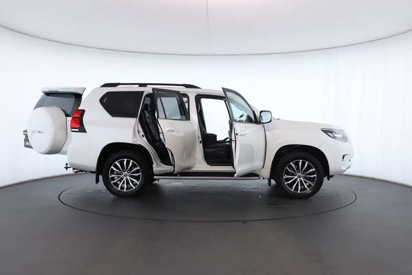 2022 Toyota Landcruiser Prado Kakadu GDJ150R - Image 2