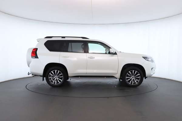2022 Toyota Landcruiser Prado Kakadu GDJ150R - Image 3