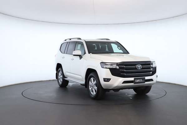 2025 Toyota Landcruiser GXL FJA300R - Image 5