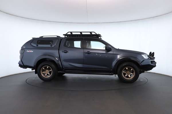 2023 Isuzu D-MAX X-TERRAIN 4X4 - Image 3