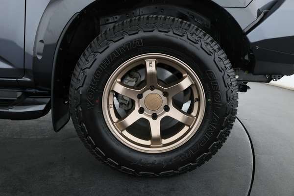 2023 Isuzu D-MAX X-TERRAIN 4X4 - Image 4