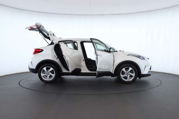 2018 Toyota C-HR NGX10R - Image 2