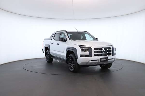 2025 Mitsubishi Triton GSR MV 4X4 - Image 5
