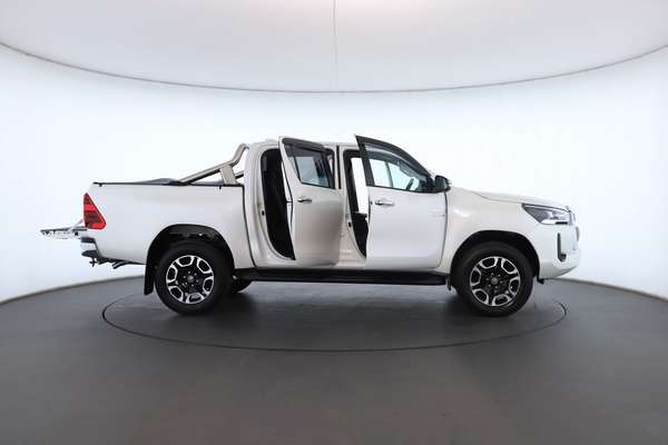 2022 Toyota Hilux SR5 GUN126R 4X4 - Image 2