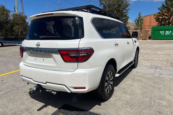 2022 Nissan Patrol Ti Y62 - Image 5
