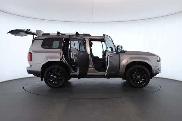 2025 Toyota Landcruiser Prado VX GDJ251R - Image 2